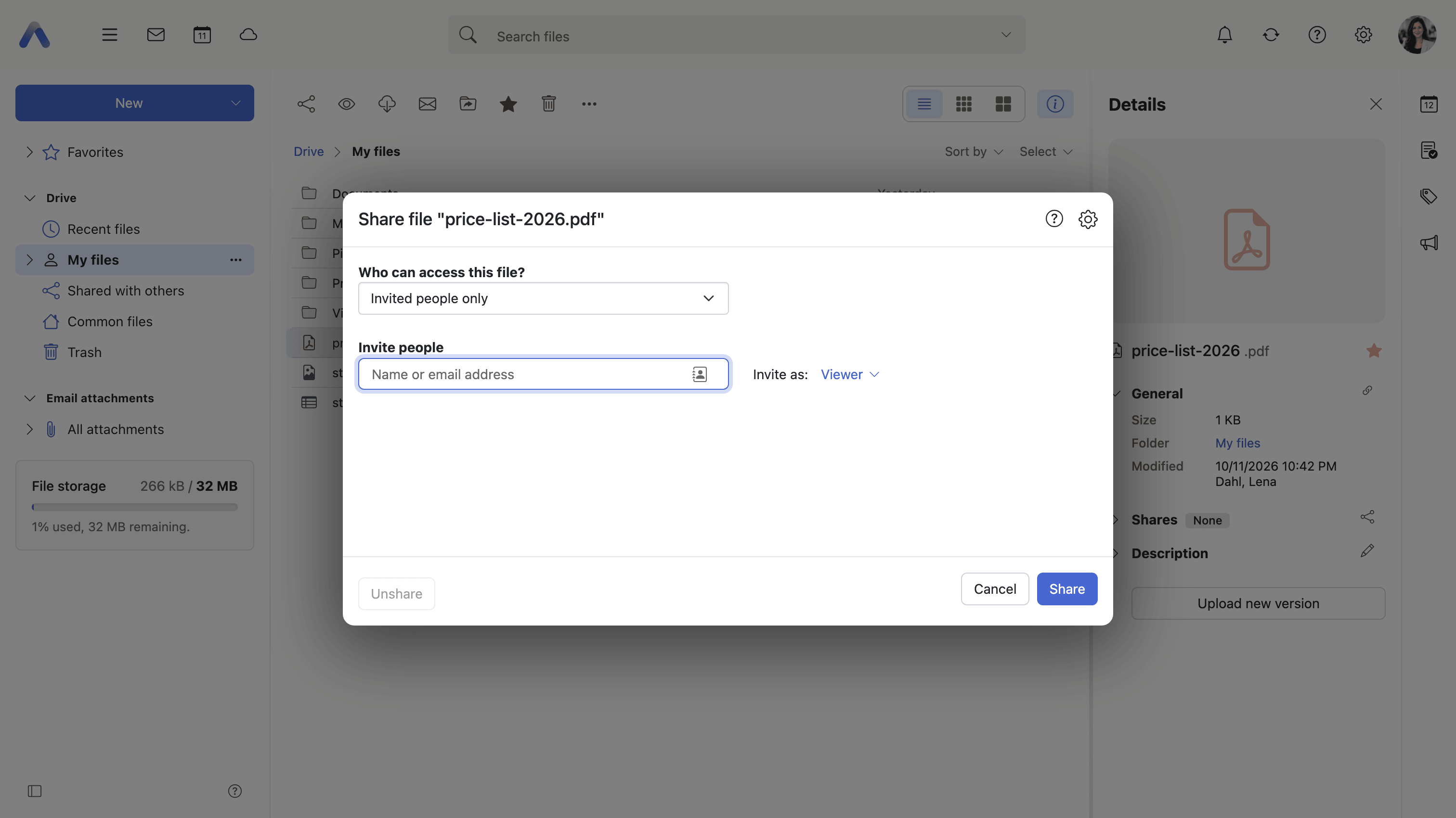 The permissions dialog, with who can access the file and a role