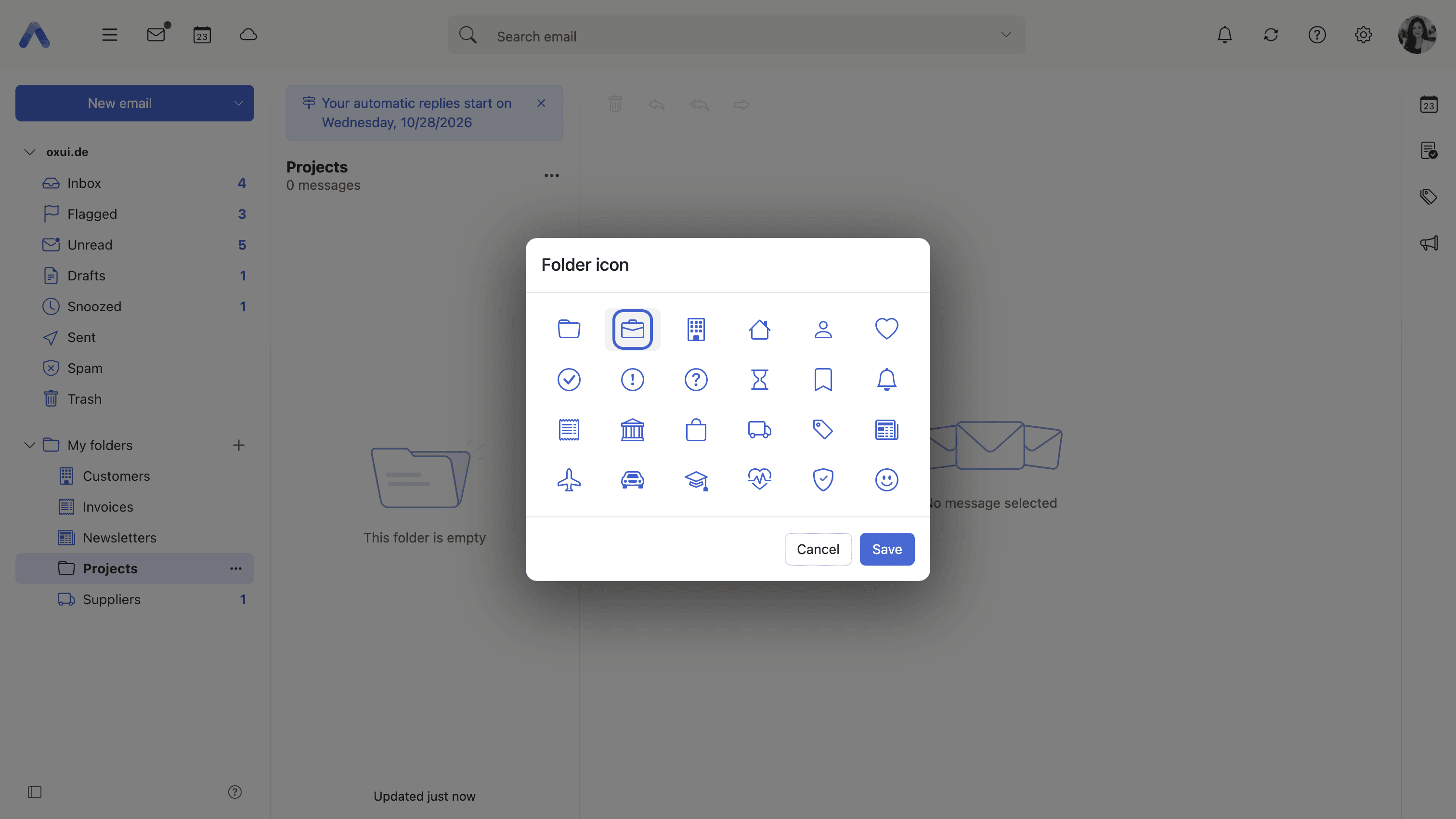The Folder icon dialog open over the mail folder view, where Customers, Invoices, Newsletters and Suppliers already show a building, a receipt, a newspaper and a truck, and the briefcase is being picked for Projects